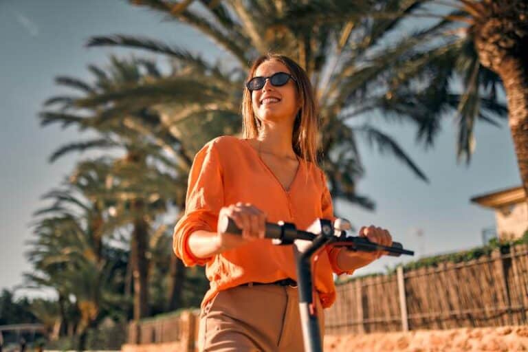 E-Bike vs Electric Scooter: Tips to Help You Decide