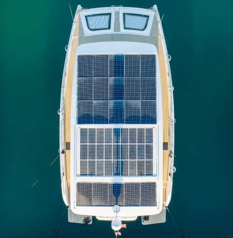 How To Choose a Portable Solar Generator For Your Boat