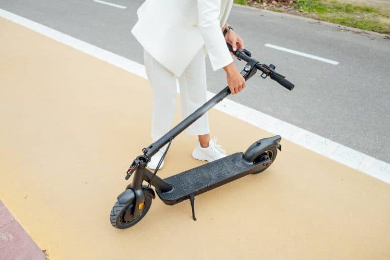 Foldable Electric Scooters: The Future of Urban Commuting