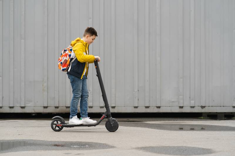 Electric Scooters In College Campuses 