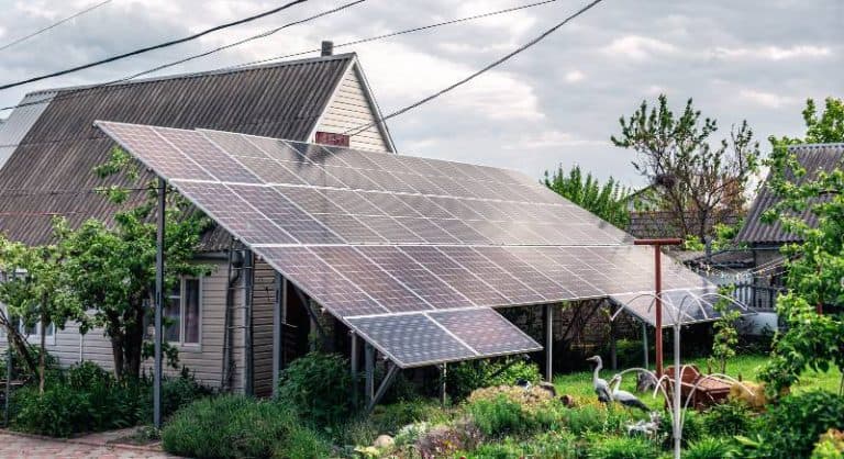 Tiny Home, Big Savings: Why Solar Panels Are Key