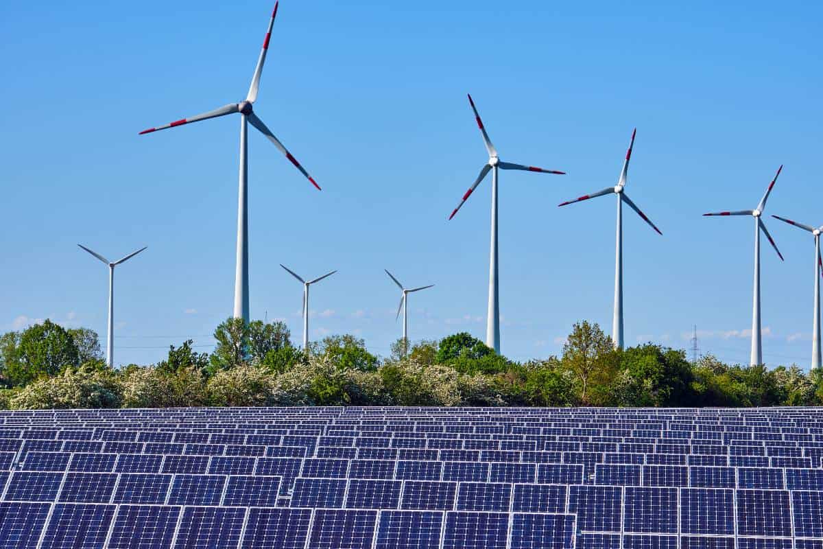The Future of Solar Panels [2024] - Electrik Living